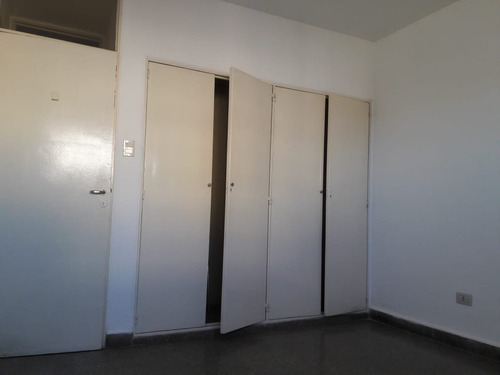 Imagen 5 de 12 de Venta Departamento B° Unimev Torre 3