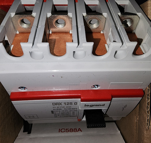 Interruptor Moldeado Drx 125 4p 63a 20ka Ref. 27222 Legrand
