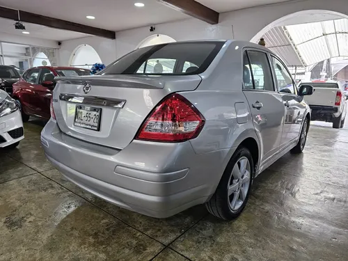 Nissan Tiida 1.8 Advance Sedan Mt