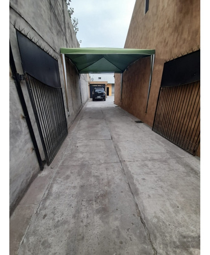 Chalet Con Galpon Induistrial En Venta. Excelente Propiedad