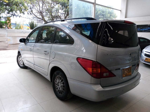 Ssangyong Stavic 2011 2.7 270 Xdi