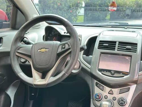 Chevrolet Sonic 1.6 Lt 5 p