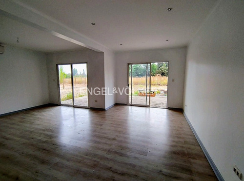 Arriendo Chicureo Oriente, Sin Gastos Comunes !!