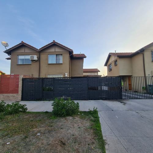 Casa 2 Pisos 2 Dormitorios 2 Baños, Av San Luis Lampa