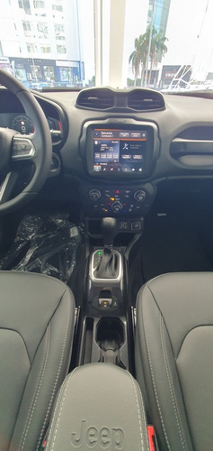 Imagen 11 de 19 de Jeep Renegade Serie S