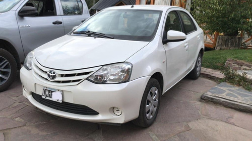 Toyota Etios 4 Puertas Xs