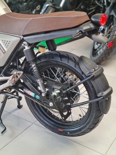 Imagen 11 de 11 de Vento Rocketman Buen Fin Con Casco, Bocina Y Placas Gratis