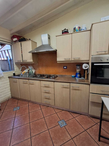 Hermosa Casa Con Gran Conectividad (106748)