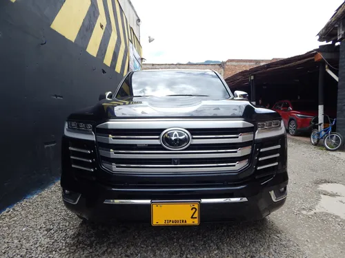 Toyota Land Cruiser 300 Gxr Diésel
