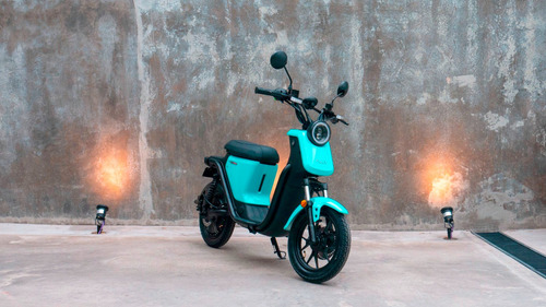 Imagen 4 de 12 de Scooter Eléctrico Nuuv U Pro Celeste Entrega Inmediata Cuota
