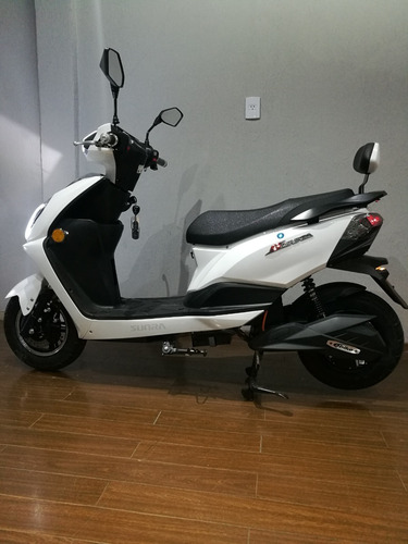 Imagen 9 de 21 de Scooter Sunra Moto Electrica En Cuotas Mas Anticipo