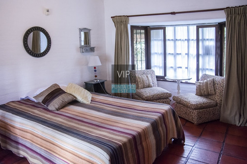 Muy Linda Casa En Zona Rincón Del Indio, Punta Del Este- Ref: 509