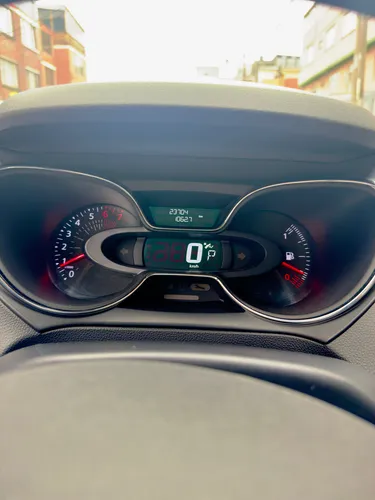 Renault Captur 2.0 Intens Automática