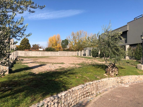 Imagen 9 de 14 de Lote En Exclusivo Barrio Privado Punta Larrea