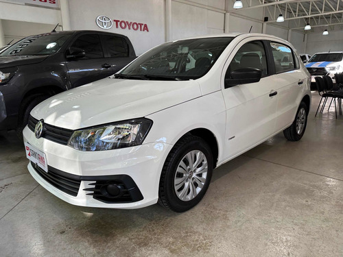 Imagen 1 de 10 de Volkswagen Gol Trend 2017 1.6 Comfortline 101cv
