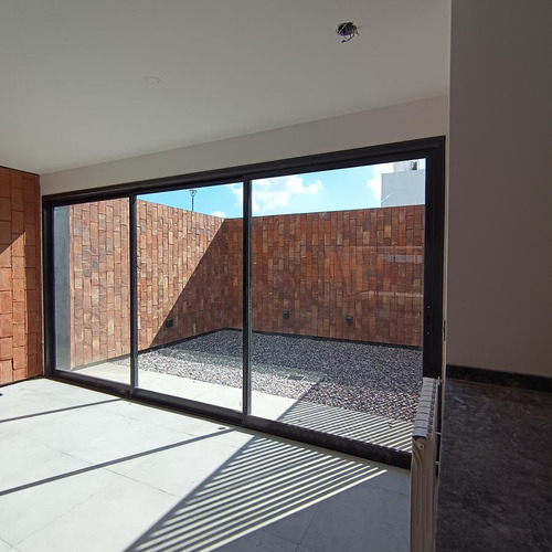 Casa En Venta 3 Dormitorios En Docta - Barrio Cerrado - No Es Apto Bancor