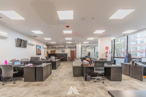 Imagen 1 de 15 de Venta Con Renta En Usd - 5,5 % - Local / Oficina