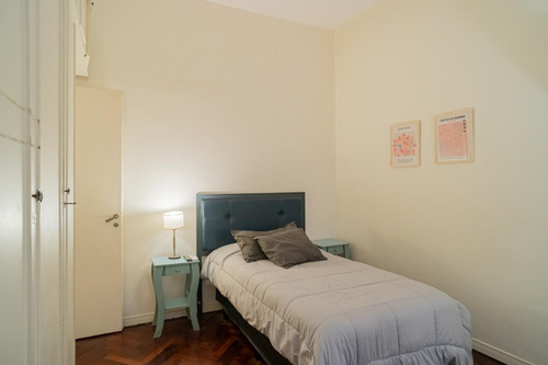 Venta Departamento 3 Ambientes Excelente Estado En Recoleta.