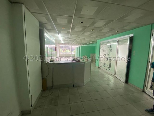 Imagen 2 de 6 de Local En Alquiler La Candelaria 22-7072 Renta House Los Samanes
