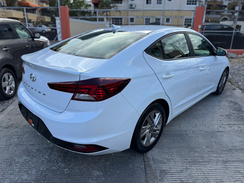 Hyundai Elantra Se 2019