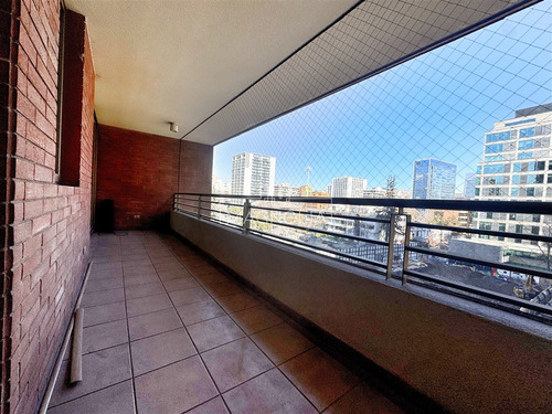 Departamento En Arriendo De 2 Dorm. En Las Condes