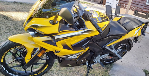 Rouser Rs 200