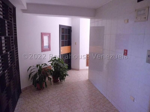 Imagen 3 de 17 de Rent-a-house Vende Cómodo Apartamento En La Trigaleña 22-16498 Sp