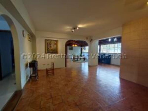 #24-27862 Confortable Y Fresco Apartamento En Boleita Norte
