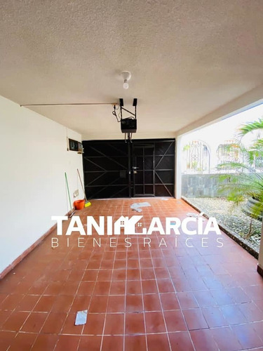 Imagen 13 de 14 de Casa Amplia En Alameda Cerca De Plaza Cristal Cordoba
