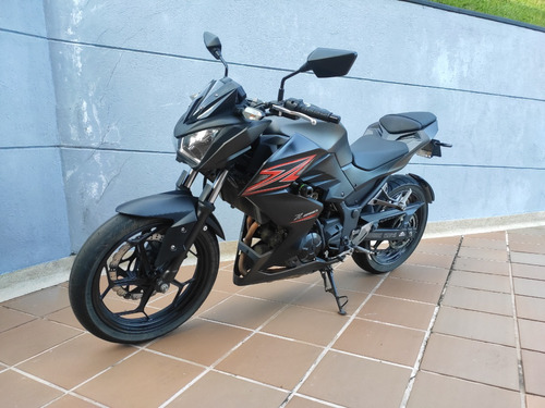 Moto Kawasaki Z250 Bicilíndrica Modelo 2016