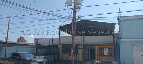 Casa Para Uso Comercial En Venta En La Zona Centro, Barquisimeto, Estado Lara. Macc