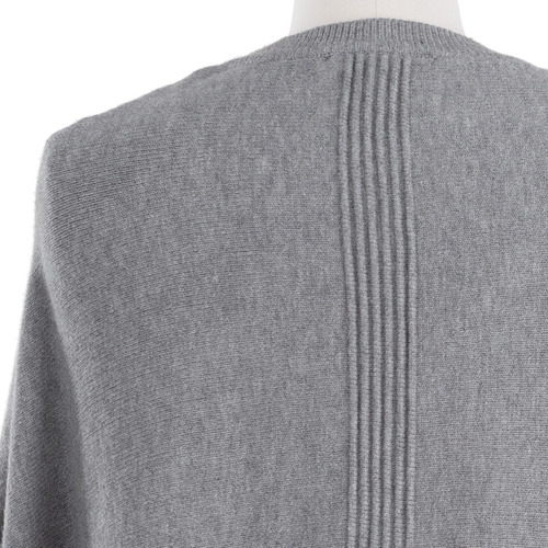 Imagen 7 de 8 de Poncho Capa Cerrado Tejido Fino Estrech Elegante Acanalado.