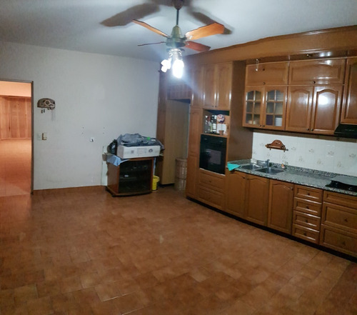 Imagen 8 de 24 de Duplex Con 20 Mts De Fondo 4 Amb 3 Baños Cochera Cubierta * Toma Menor Valor Pte De Pago*