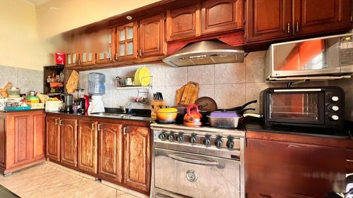 Casa Centrica En Colon Entre Rios - Muy Buen Estado