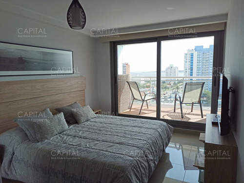 Onix Playa Mansa