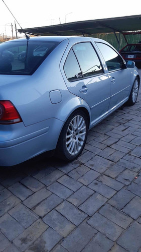 Volkswagen Bora 1.8 Highline T 180cv 2011