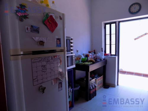 Casa Única De 4 Amb Con Galpon De 100 M2 Excelente Zona Martinez!!