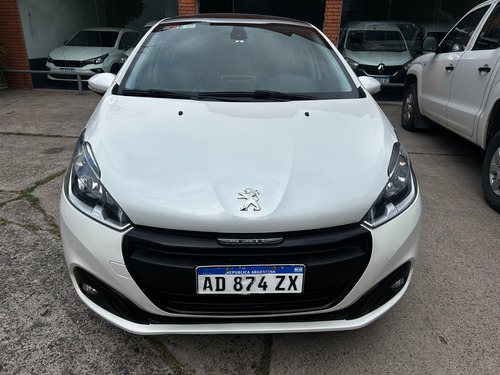 Peugeot 208 1.6 Feline Tiptronic