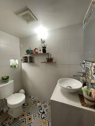 Solo Clientes Apartoquinta En Venta. Urb. Trigal Sur, Valencia.