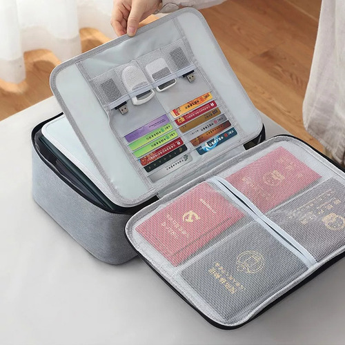 A Bolsa Familiar De Almacenamiento De Documentos Multicapa