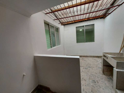 Imagen 7 de 30 de Se Vende 1 Piso Sala Garage En Santa Ana A Una Cuadra De La Salle