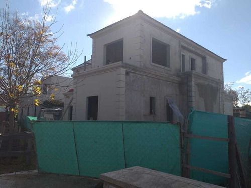 Construcción De Casas/ Galpones/ Locales / Piscinas.
