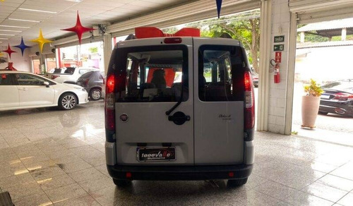 Imagem 8 de 9 de Fiat Doblò 1.8 Mpi Essence 7l 16v Flex 4p Manual