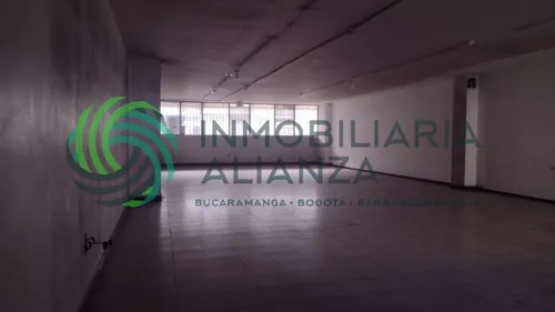 Local En Arriendo En Garcia Rovira. Cod A14136