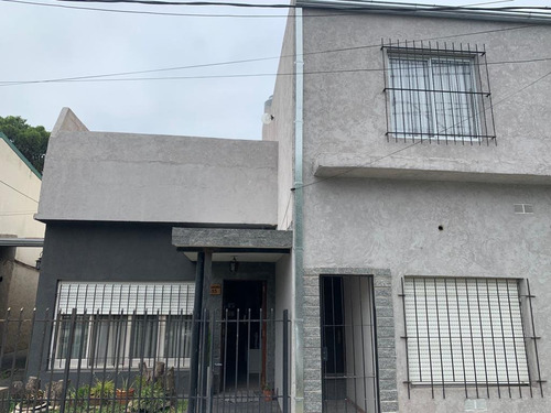Imagen 2 de 18 de Ph - Castelar Norte