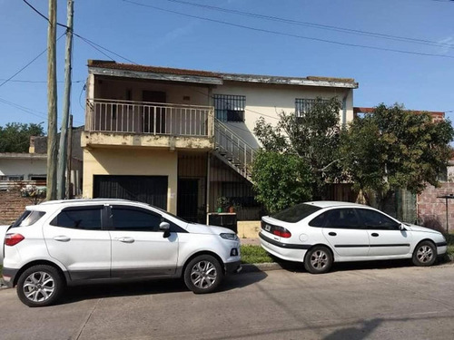 Ph En Venta - 3 Dormitorios 2 Baños - Isidro Casanova