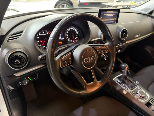 Audi A3 2.0 Sedán L Dynamic At Dsg