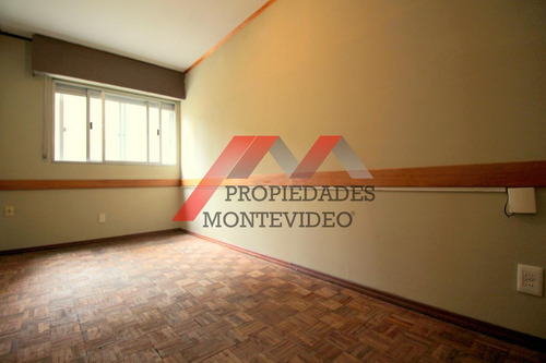 Apartamento En Venta 2 Dormitorios - Centro: