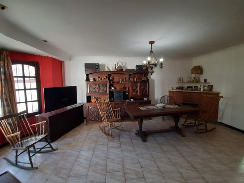 Imagen 5 de 14 de Chalet En Venta En Ituzaingo Norte