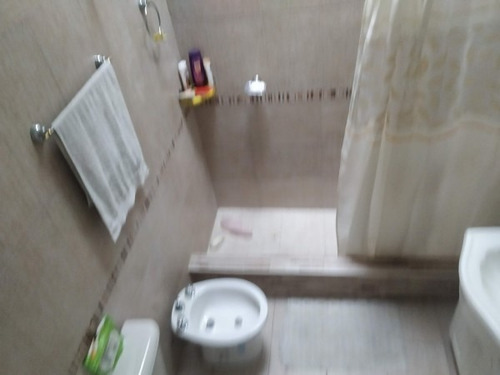 Imagen 13 de 18 de Casa Al Frente Con Departamento De Acceso Individual